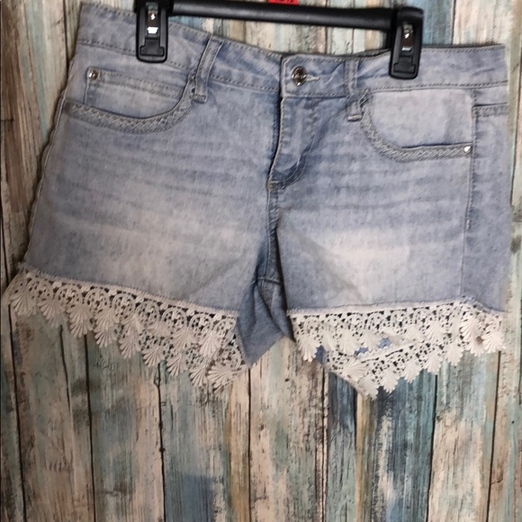 lei Pants - Ashley Low Rise Shorts